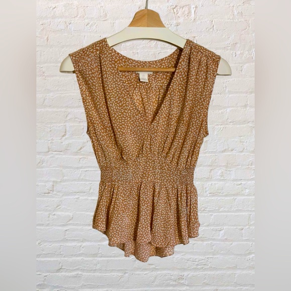 H&M | Tan Spotted Hi-Low Blouse | Size 2 / XS - Picture 1 of 14